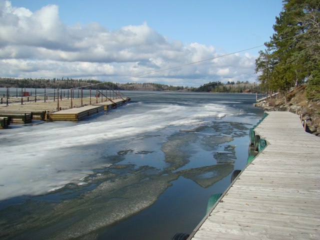 Melting around the docks